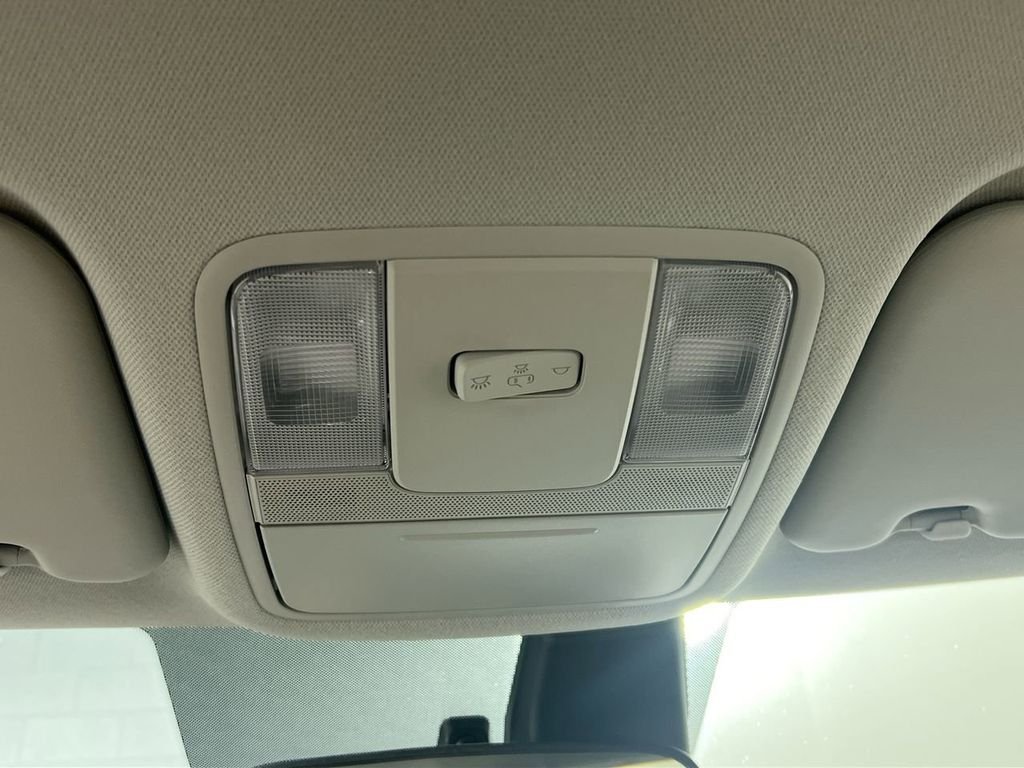 Used 2022 Red Kia LX image 20