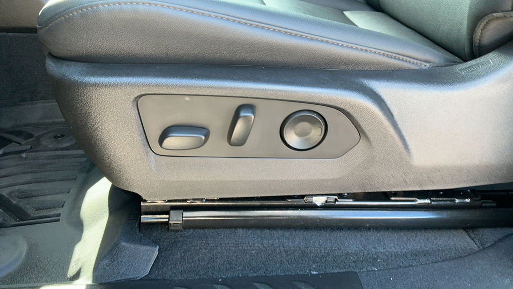 Used 2026 Gray Chevrolet Trail Boss image 19