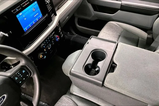 Used 2024 Oxford White Ford XLT image 16