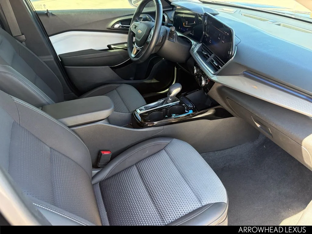 Used 2024 Black Chevrolet LT image 32