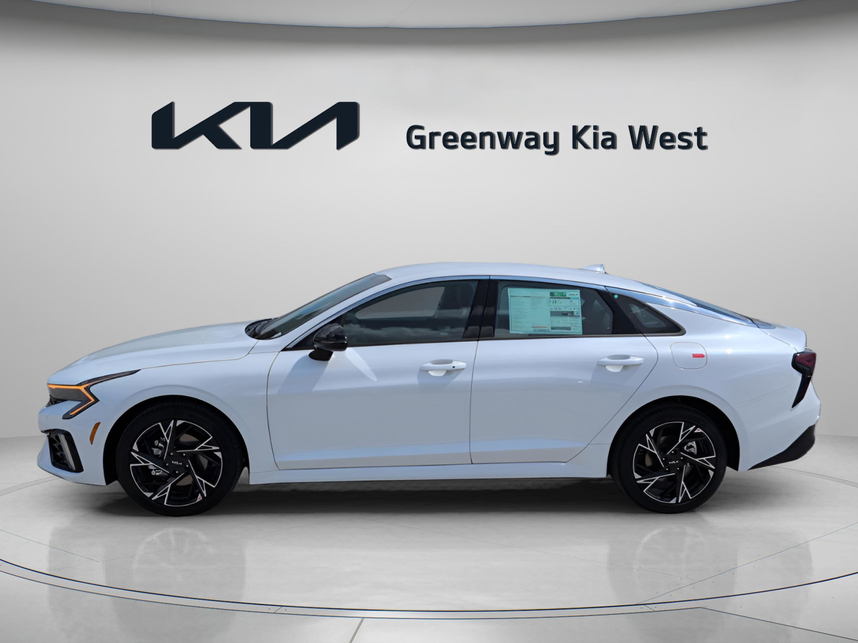 New 2026 Snow White Pearl Kia GT-Line image 5