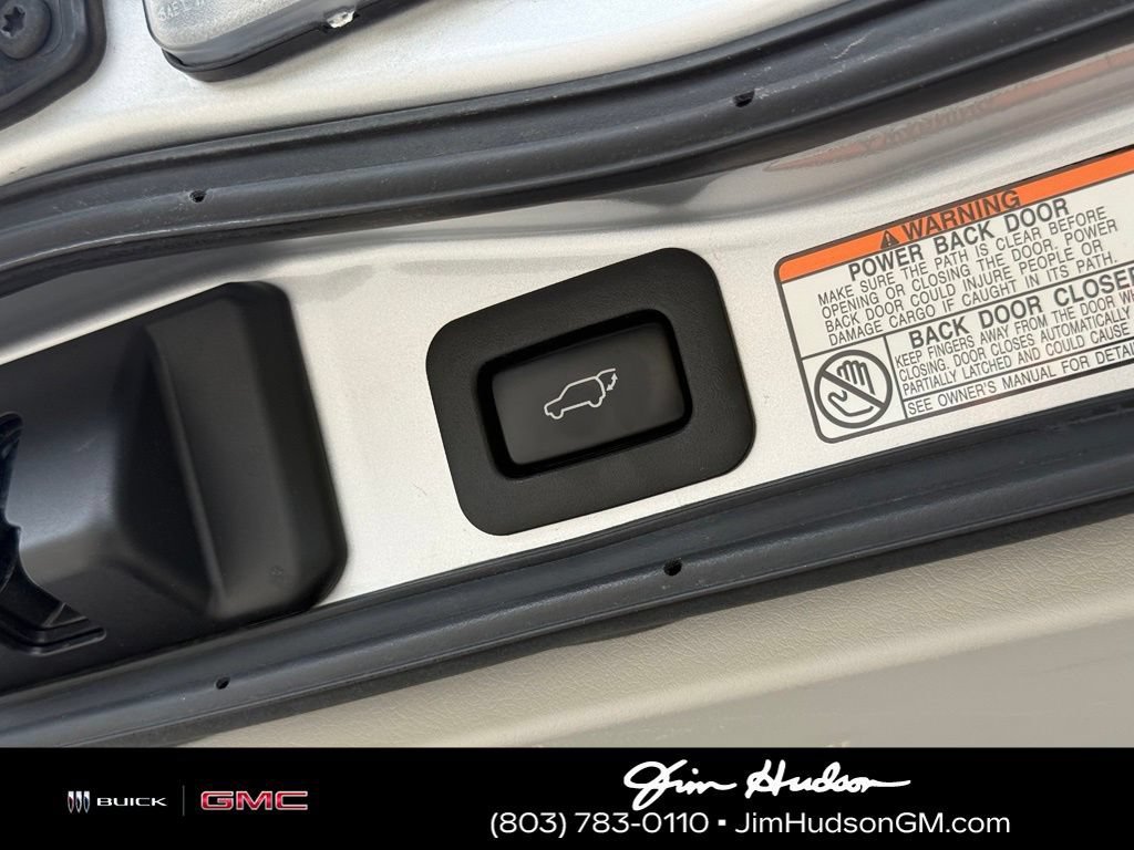Used 2021 Silver Toyota 4DR 4WD image 19