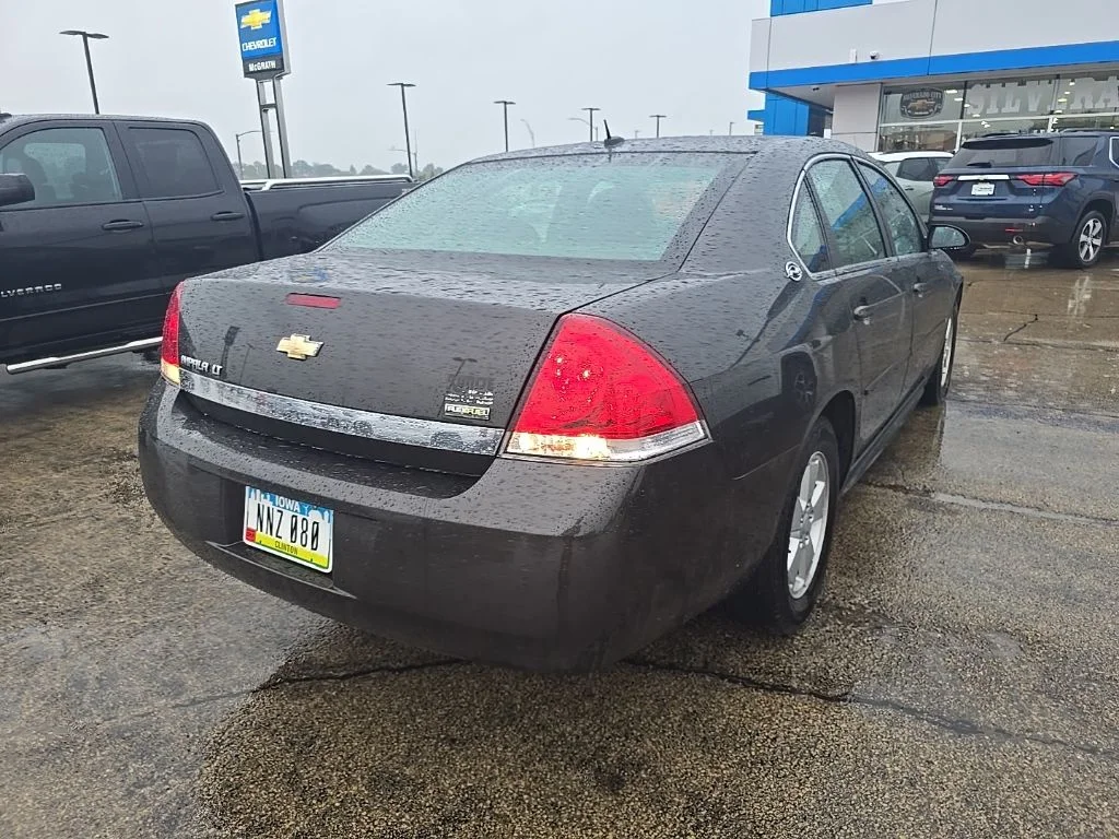 Used 2009 Brown Chevrolet LT image 5