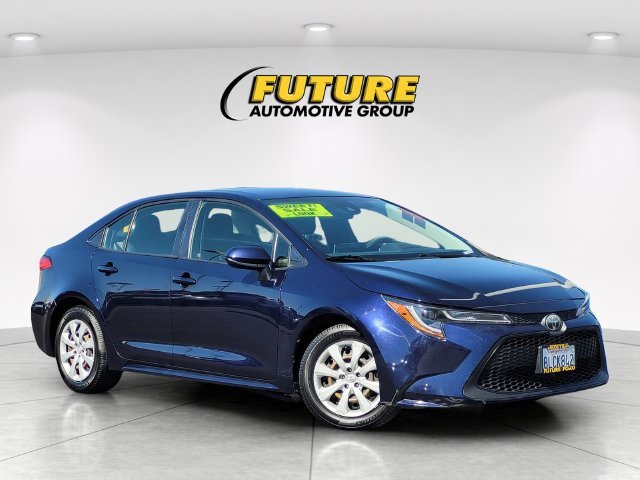 Used 2020  Toyota LE image 1