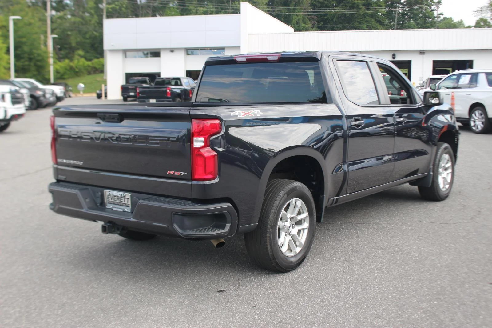 Used 2024 Dark Ash Metallic Chevrolet RST image 9