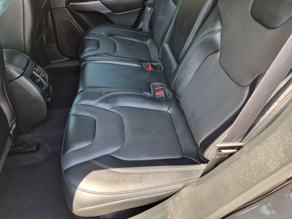 Used 2022 Black Jeep Limited image 24