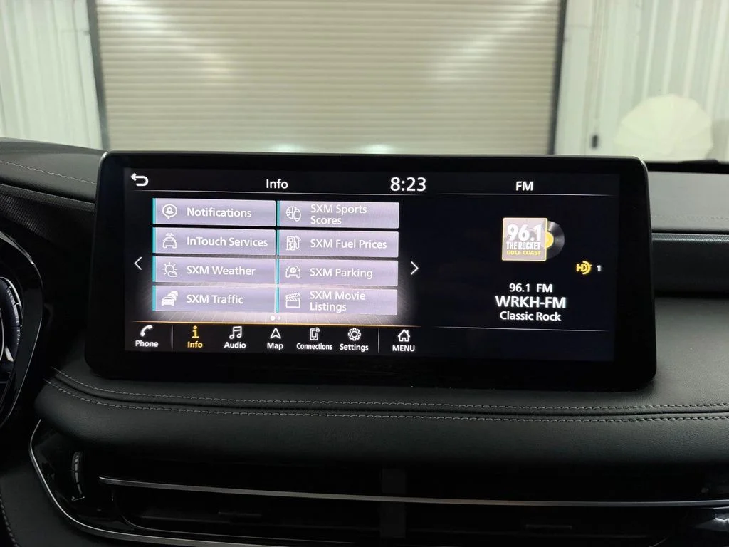 Certified Used 2023 Gray INFINITI LUXE image 20