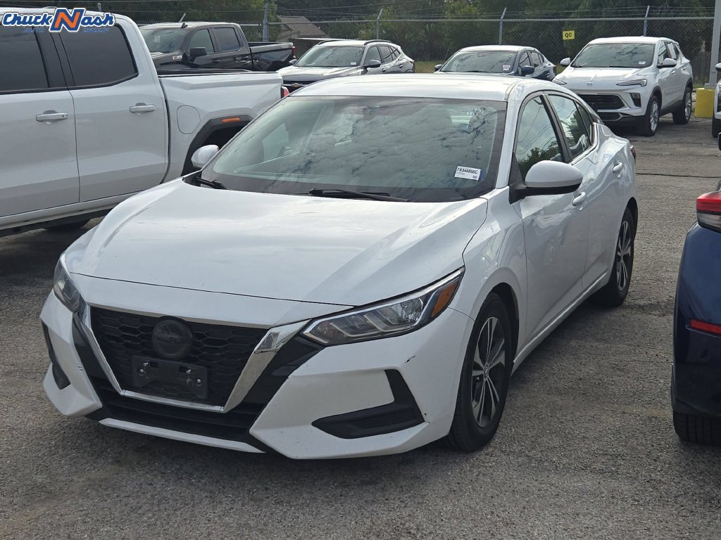 Used 2022 White Nissan SV Xtronic CVT image 3