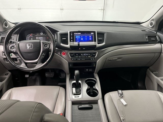 Used 2019 Green Honda RTL-T image 4