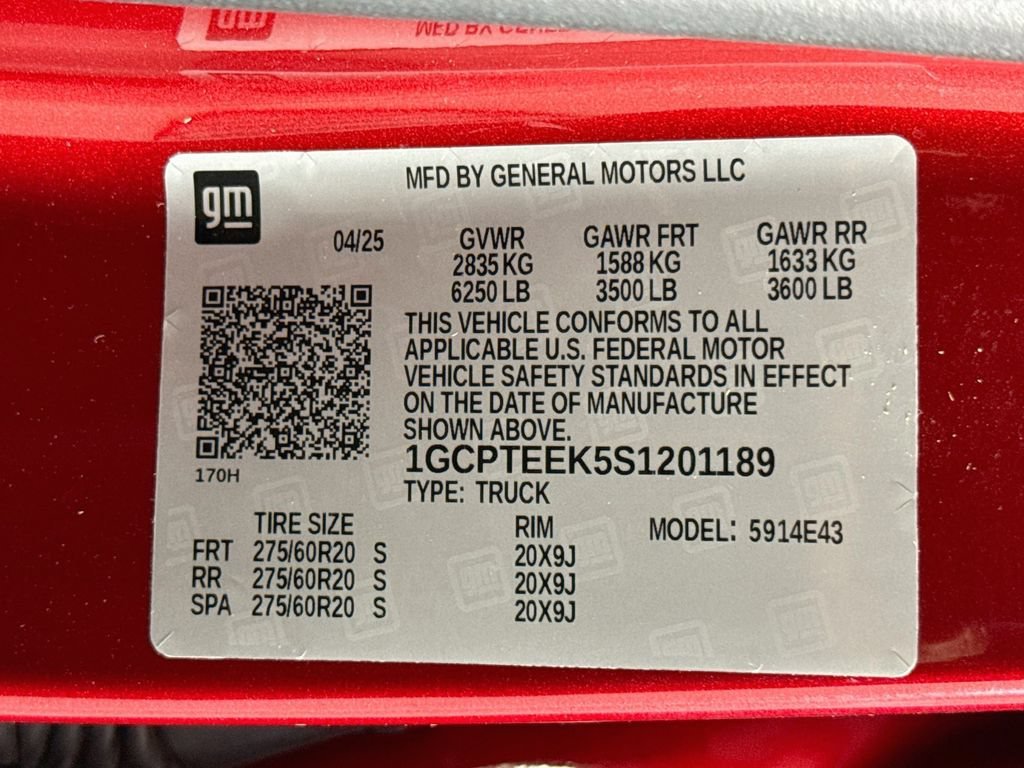 Used 2025 Radiant Red Tintcoat Chevrolet Trail Boss image 30
