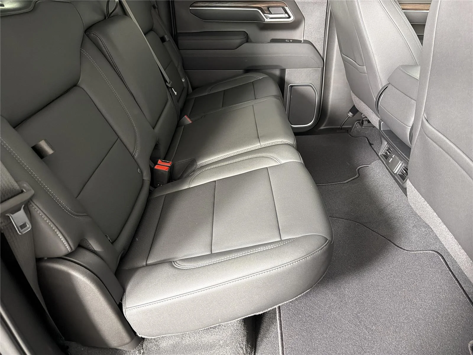 New 2026 Onyx Black GMC SLT image 13