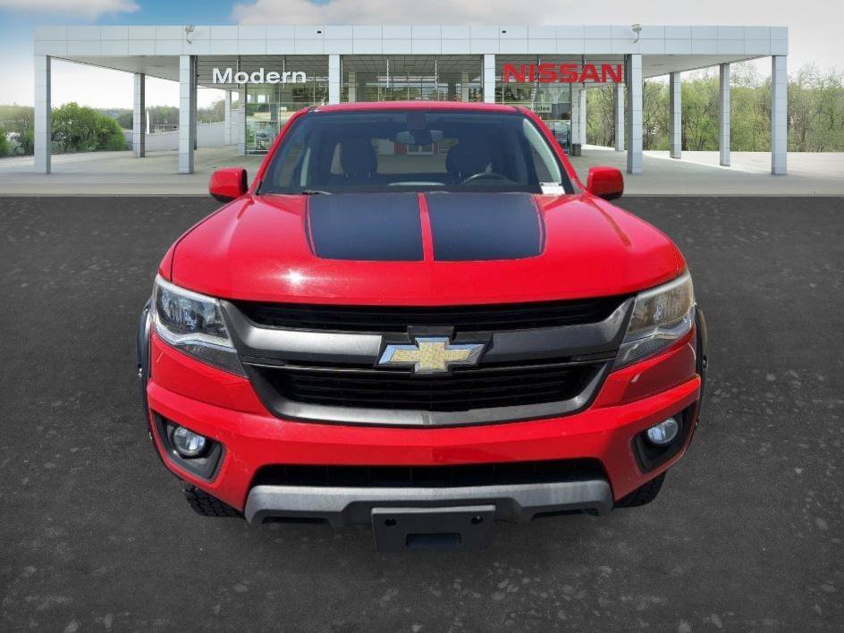 Used 2018 Red Hot Chevrolet 4WD LT image 2