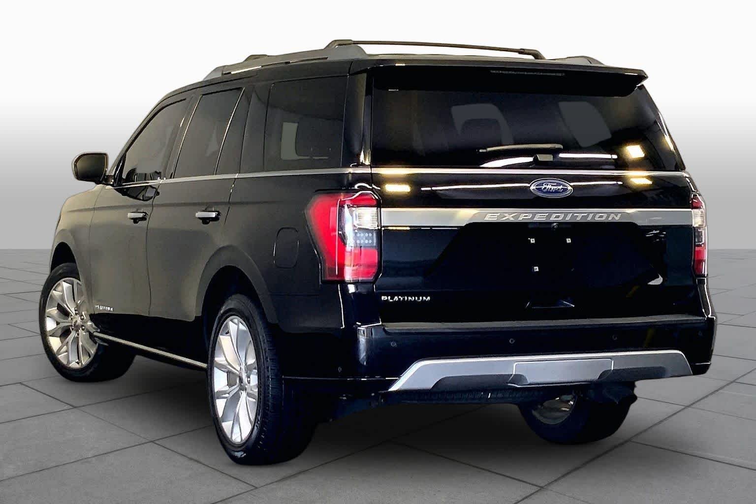 Used 2019 Agate Black Metallic Ford Platinum image 12