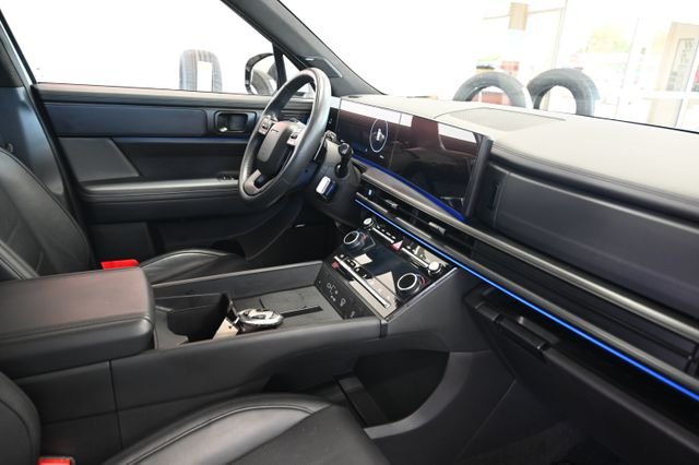 Used 2024 White Hyundai Calligraphy image 14