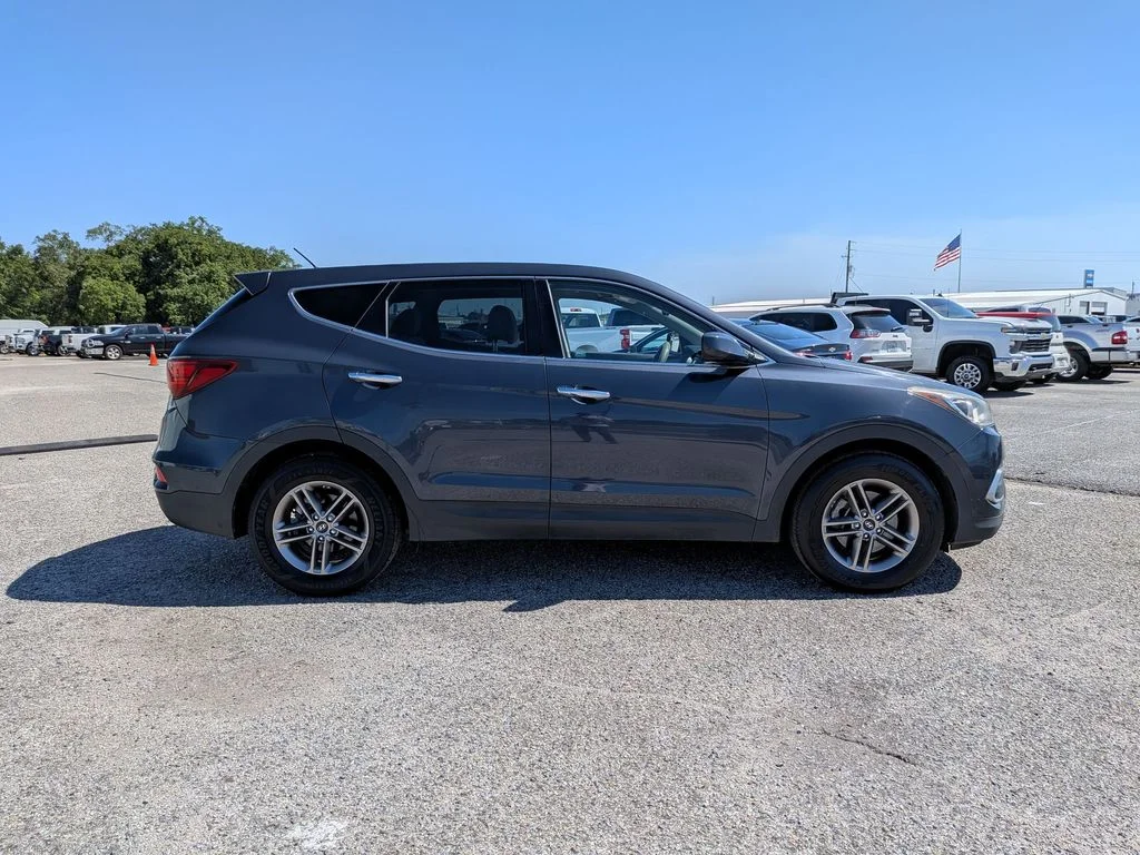 Used 2018 Blue Hyundai 2.4 Base image 6