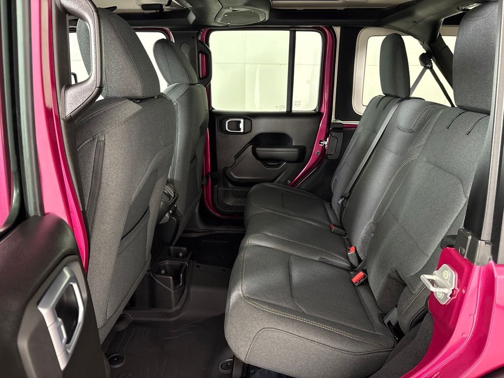 New 2026 Tuscadero Pearlcoat Jeep Sport S image 22