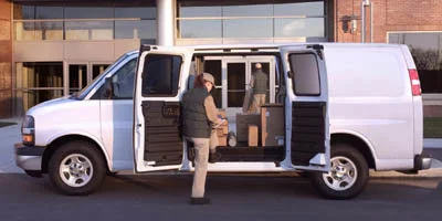 2005 Chevrolet Express's photo
