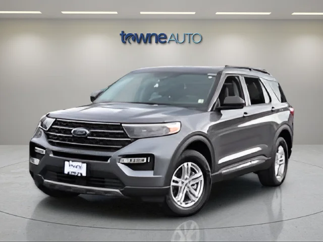 Certified Used 2023 Gray Ford XLT image 2
