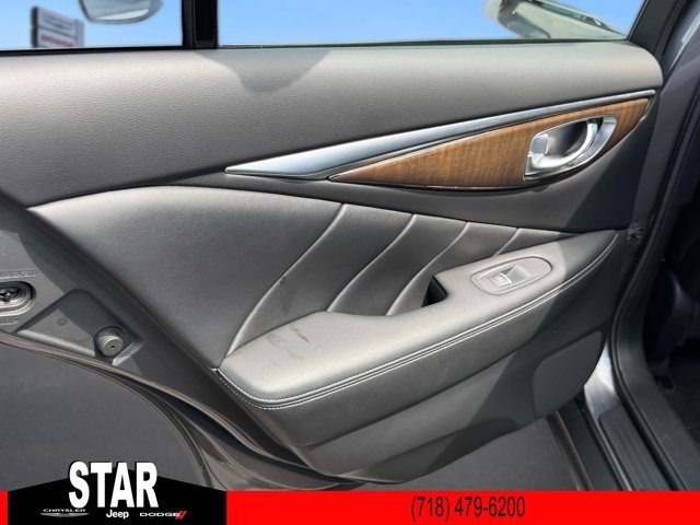 Certified Used 2018 Graphite Shadow INFINITI 3.0t LUXE image 12