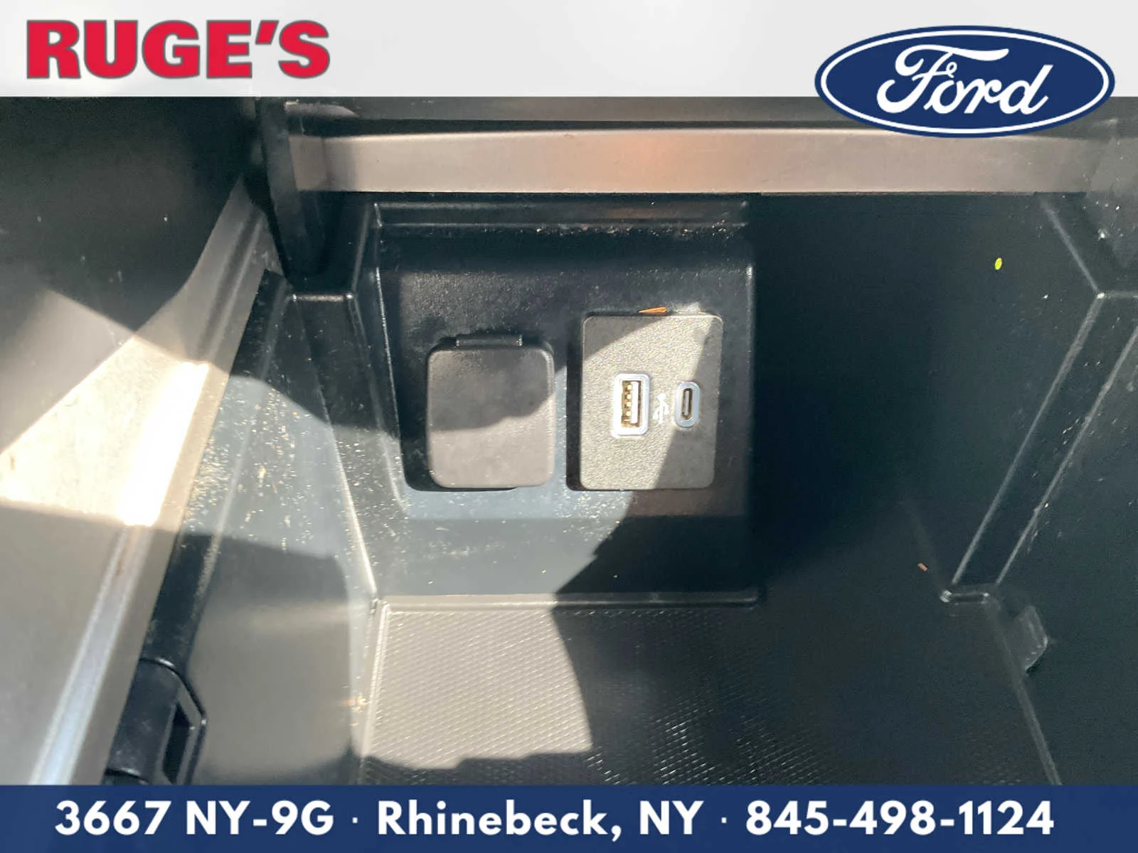 Used 2020 Agate Black Metallic Ford XLT image 25