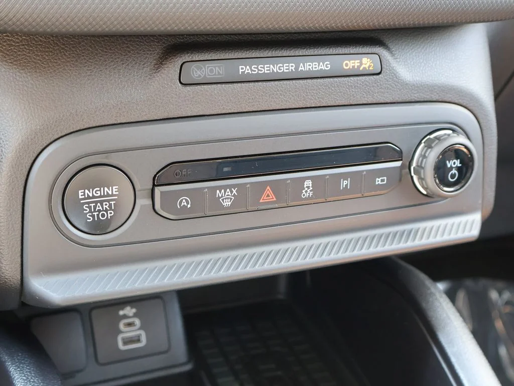 Certified Used 2025 Gray Metallic Ford Outer Banks image 36