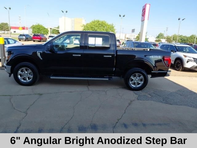 Used 2025 Black Metallic Ford XLT image 8