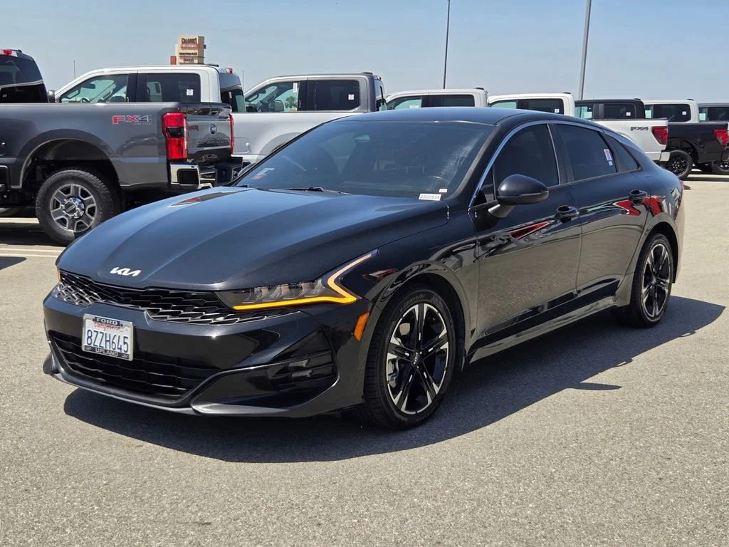 Used 2022 Ebony Black Kia GT-Line image 3
