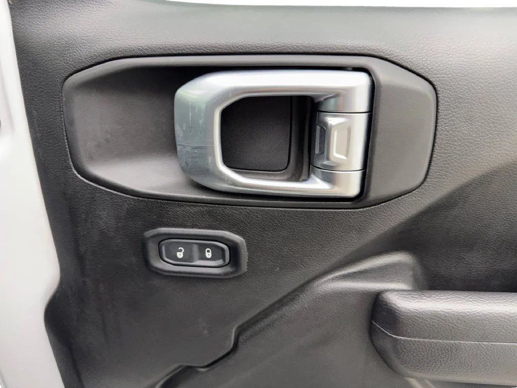 Used 2023 White Jeep Mojave image 51