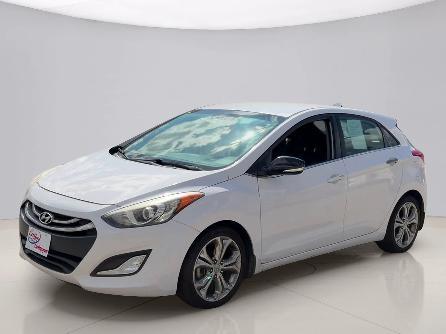 Used 2015 White Hyundai GT image 1