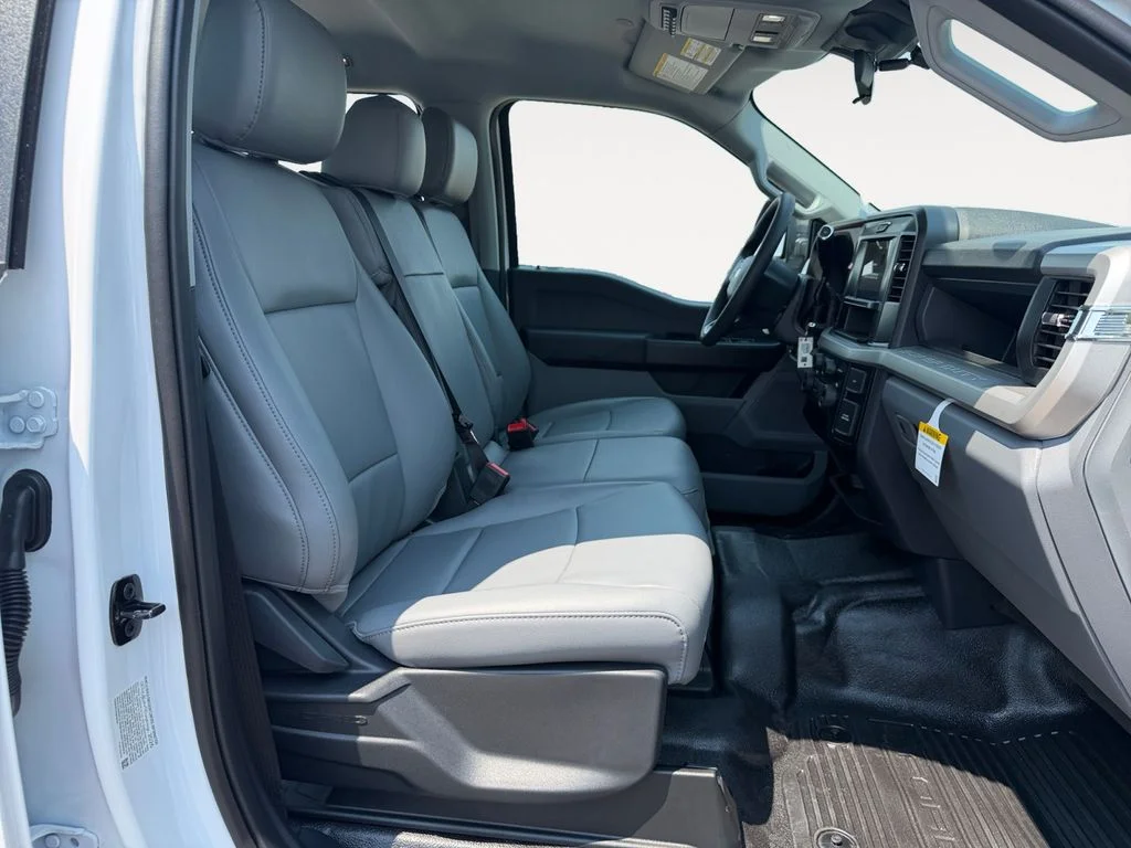 New 2026 OXFORD WHITE Ford XL image 15
