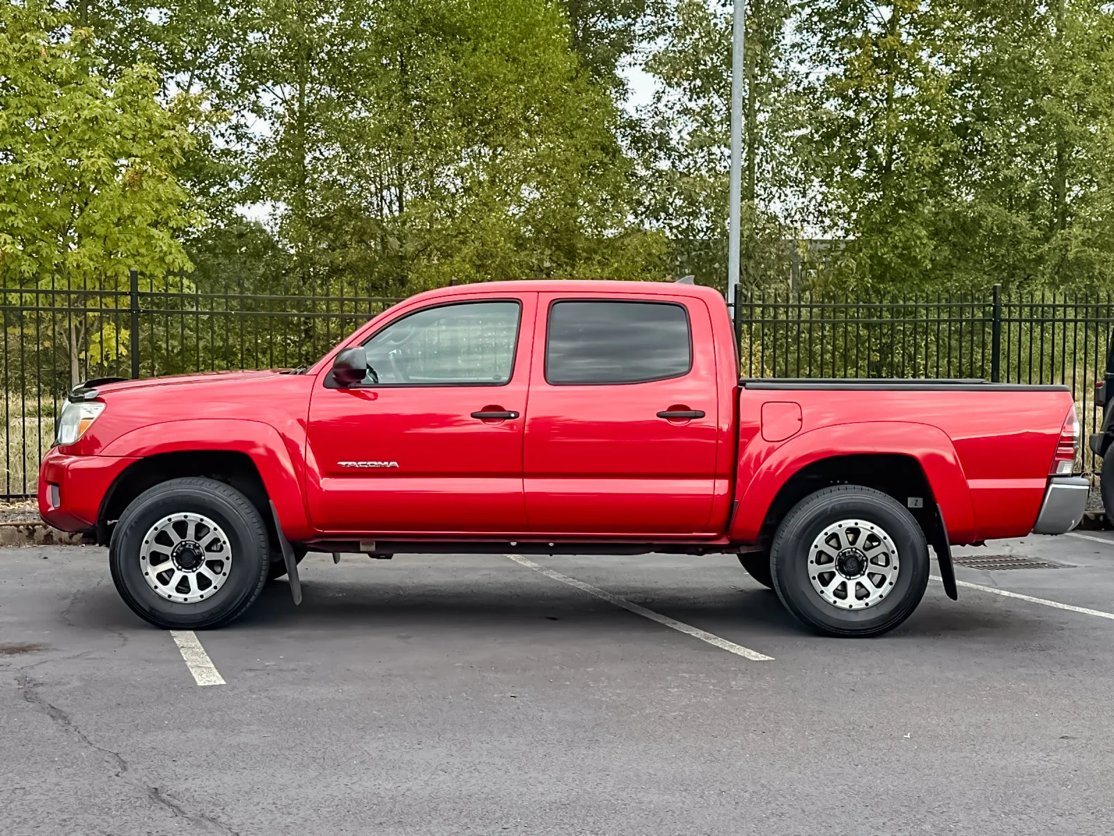 Used 2014 Red Toyota PreRunner image 7