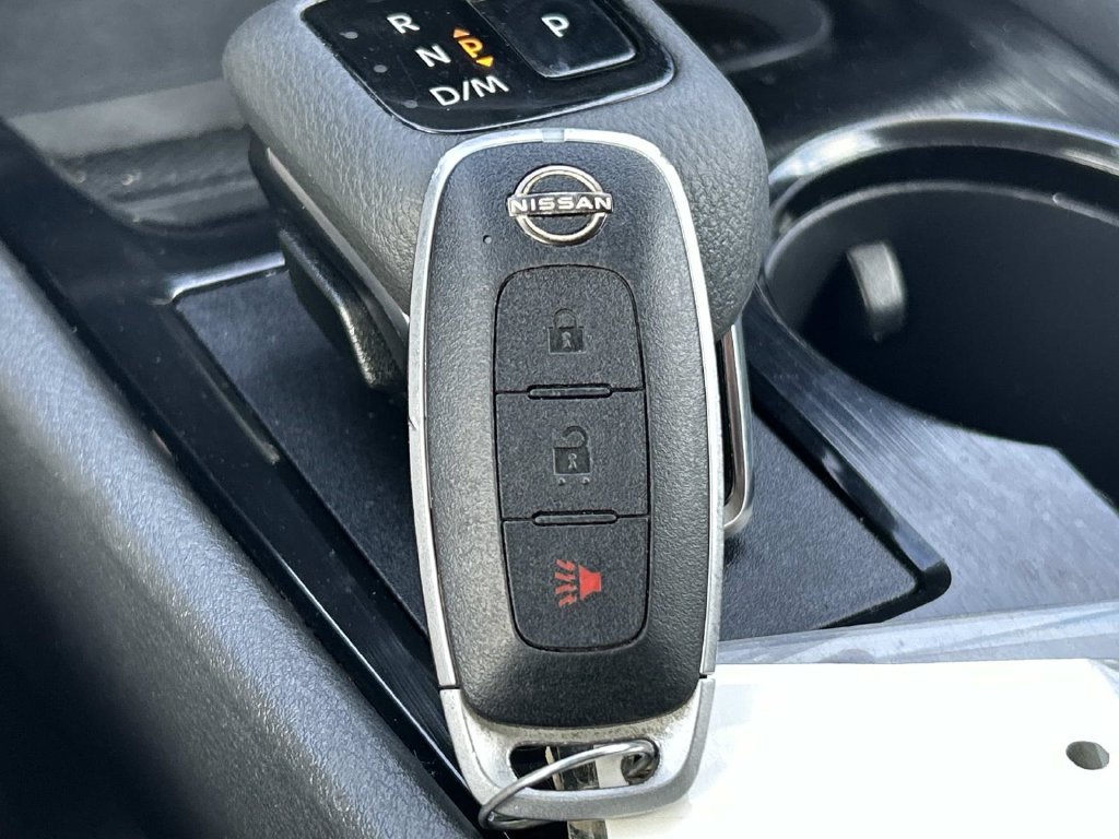 Used 2024 Silver Nissan S image 32