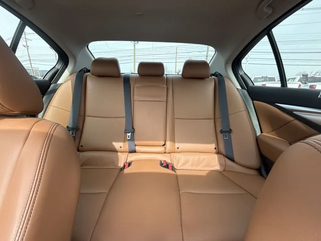 Used 2023 Black INFINITI LUXE image 22