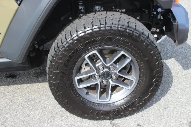 Used 2026 Green Jeep Mojave image 32