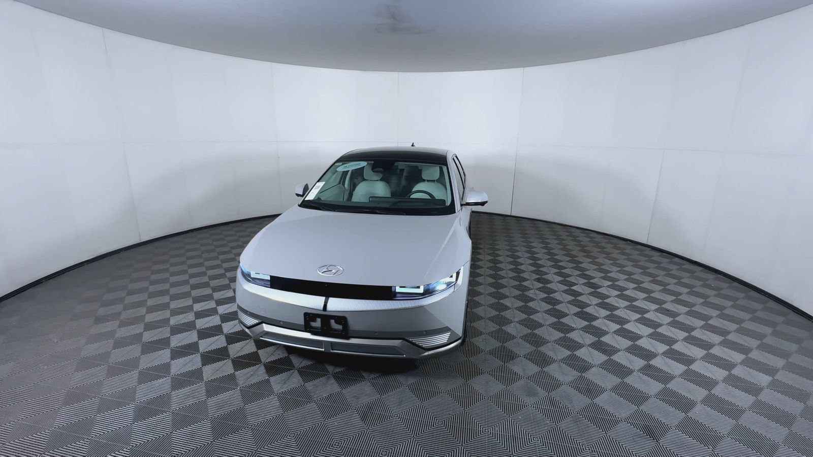 Certified Used 2024 Cyber Gray Hyundai Limited image 3