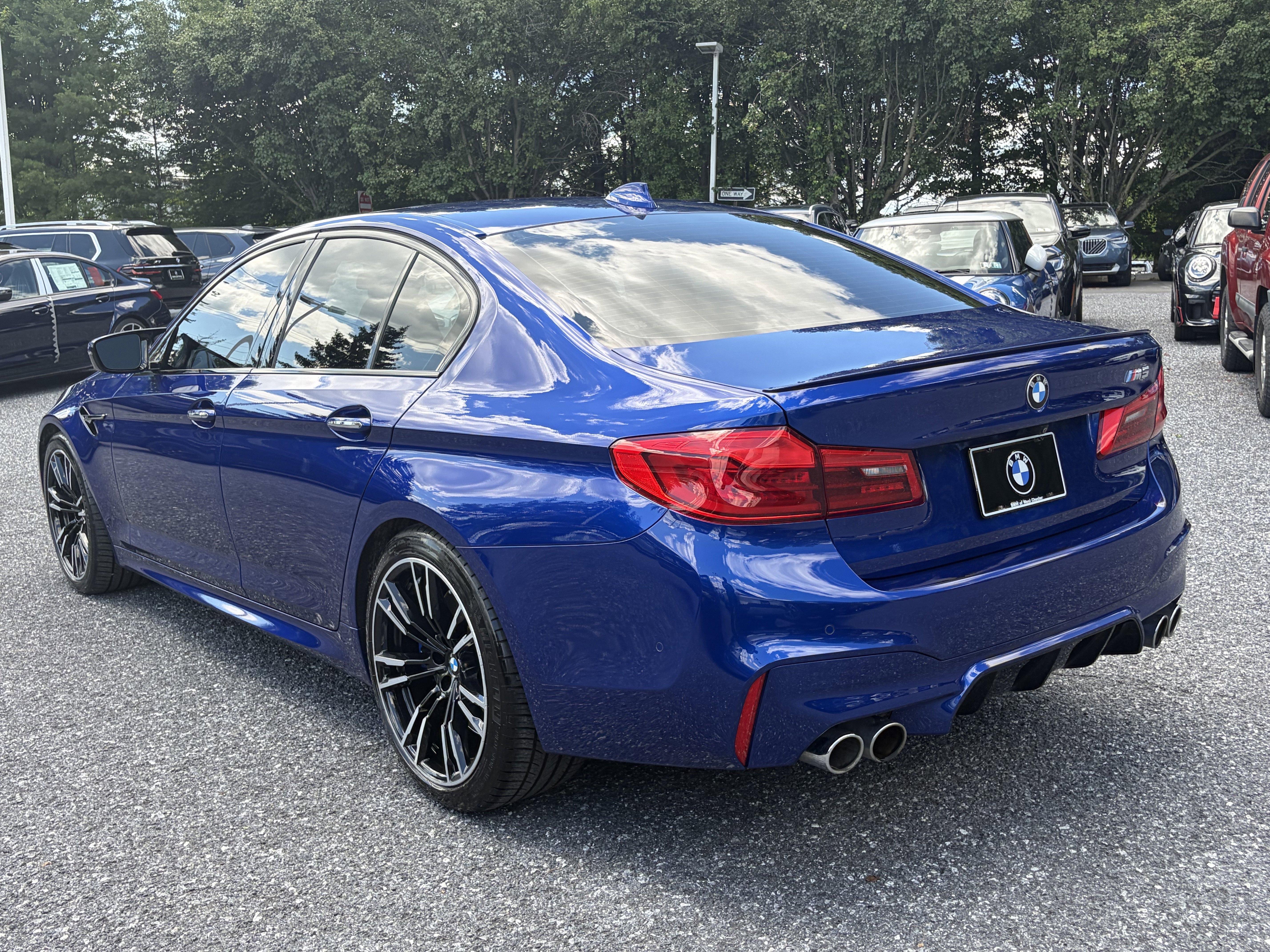 Used 2018 MARINA BAY BLUE M BMW Base image 5