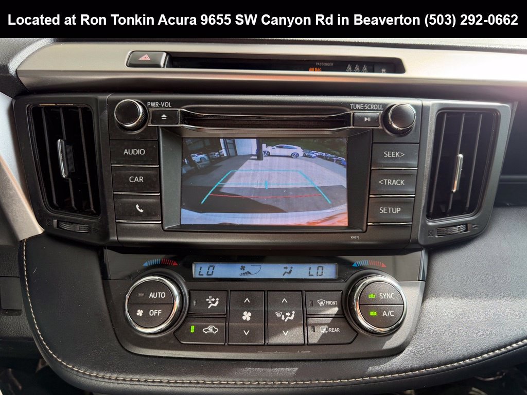 Used 2018 Super White Toyota XLE image 21