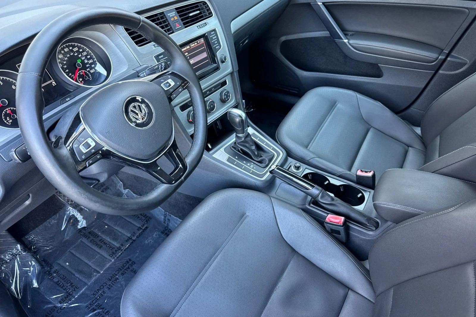 Used 2015 Lapiz Blue Metallic Volkswagen TSI SE 4-Door image 10