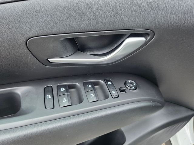 Used 2023 White Hyundai SEL image 21