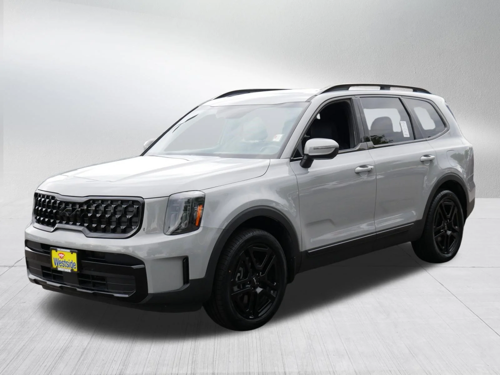 Used 2024 Wolf Gray Kia EX X-Line image 3