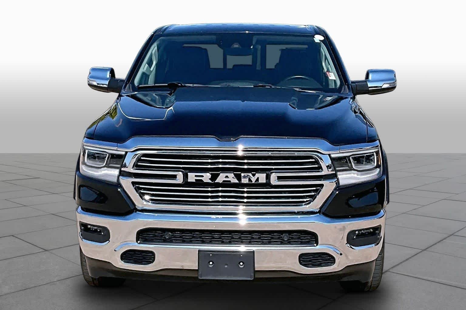 Used 2022 Diamond Black Crystal Pearlcoat Ram Laramie image 3
