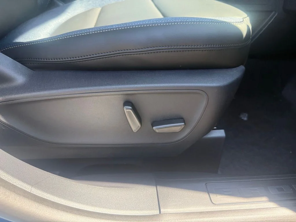 New 2026 Azure Gray Metallic Tri-Coat Ford Outer Banks® image 52