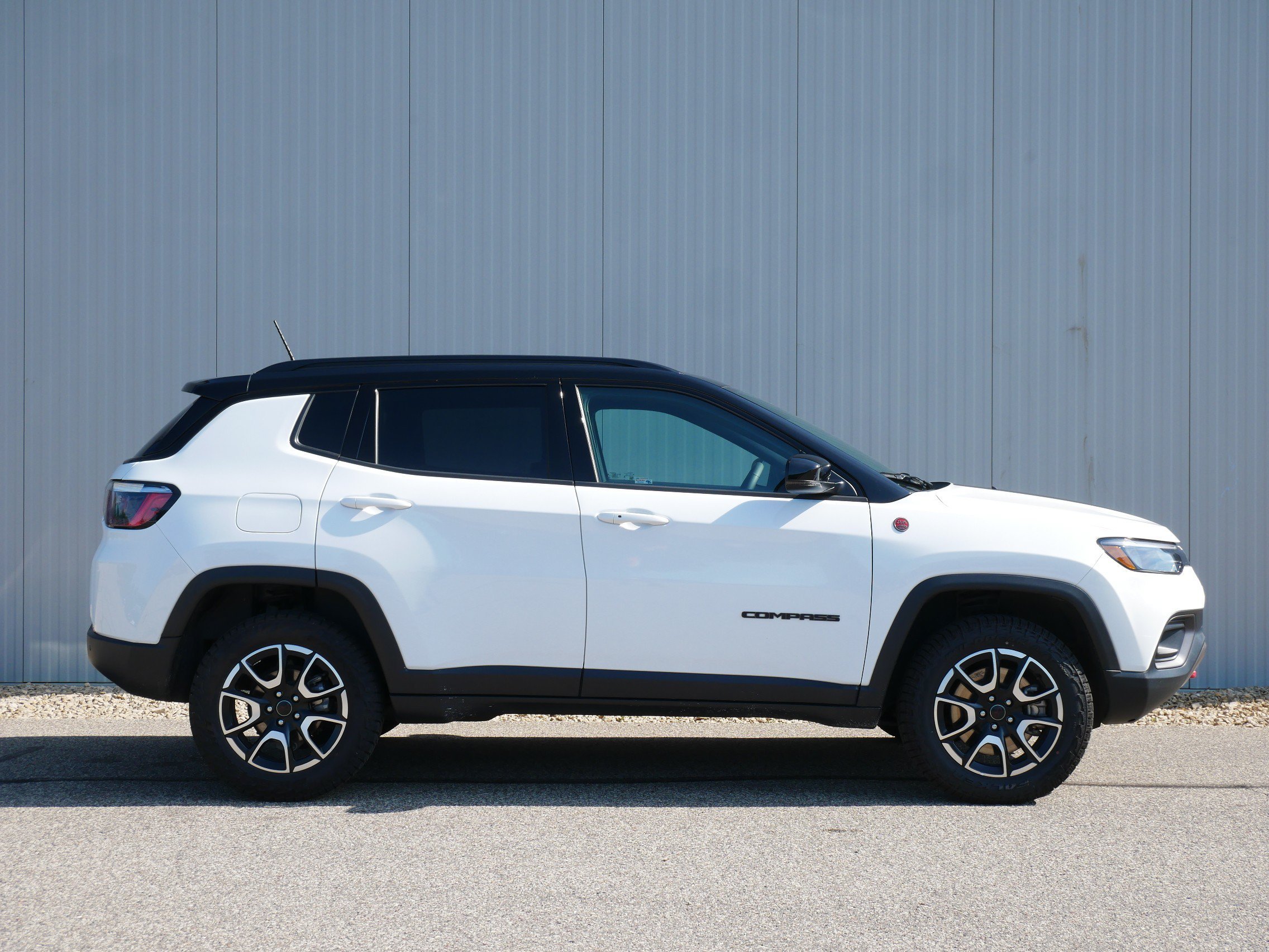 Used 2025 Bright White Clearcoat Jeep Trailhawk image 6
