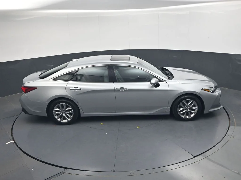 2022 Toyota Avalon XLE - Photo 29