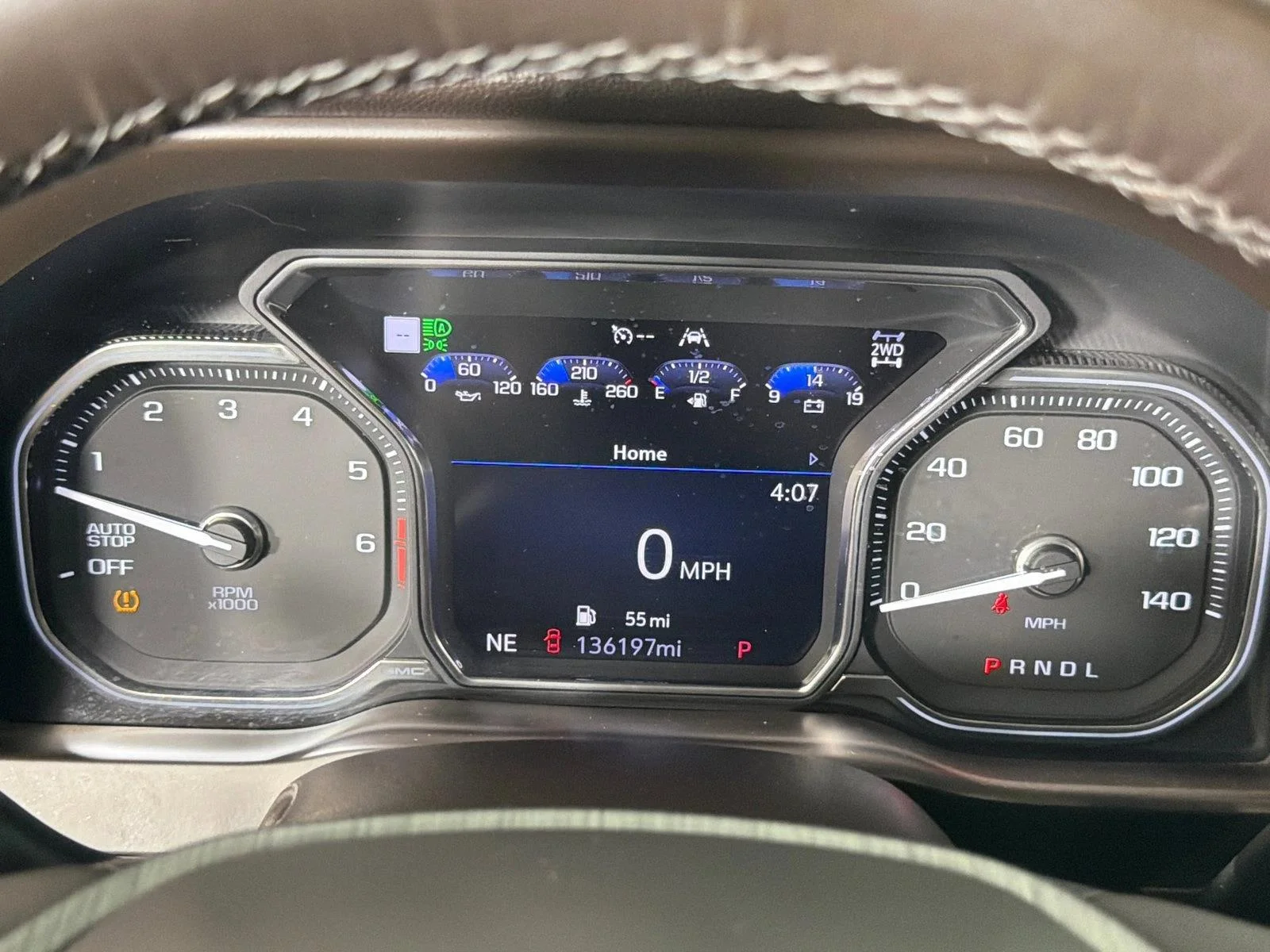 Used 2019 White GMC Denali image 28