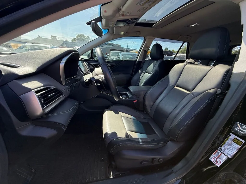 Used 2020 Black Subaru Onyx Edition XT image 6