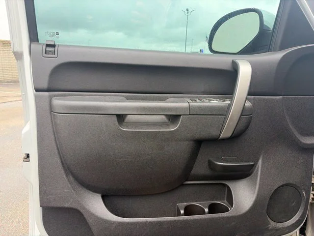 Used 2012 Quicksilver Metallic GMC SLE image 9