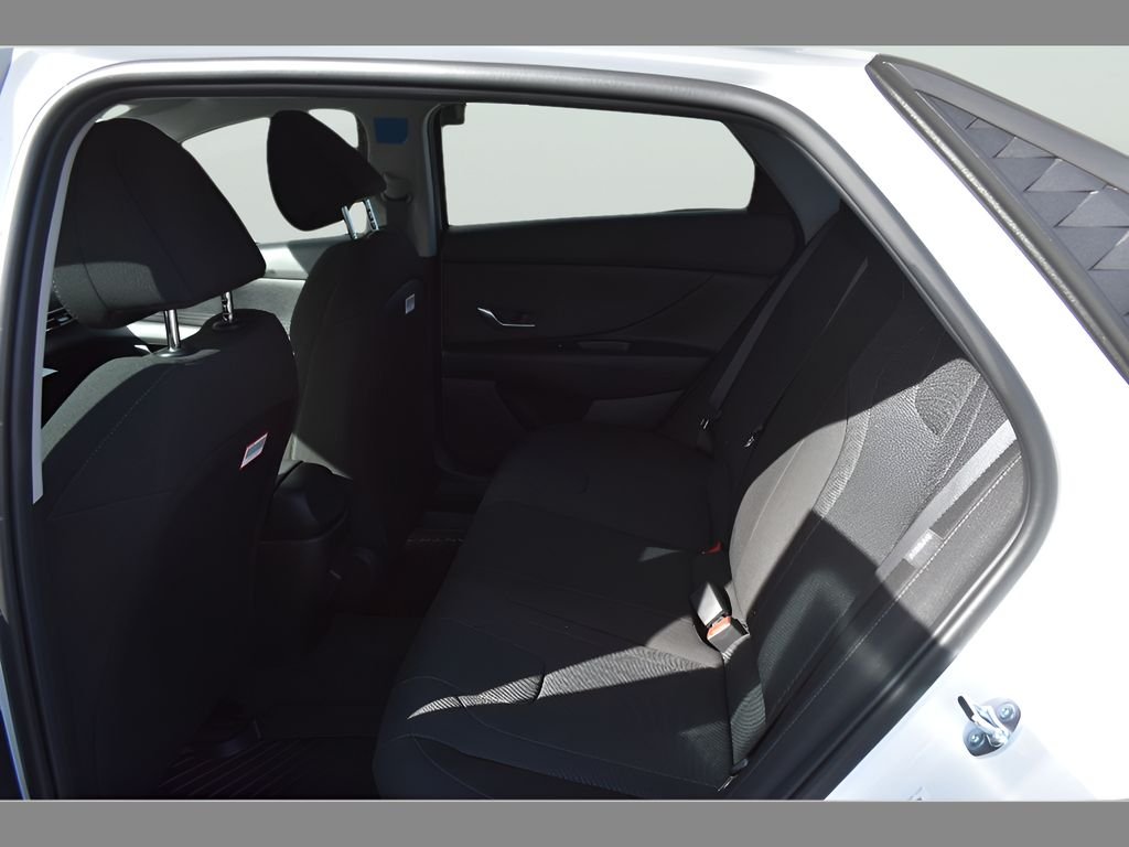 New 2026 Serenity White Hyundai SE image 39