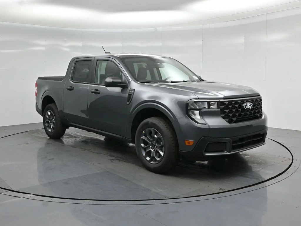 New 2026 Carbonized Gray Metallic Ford XLT image 52