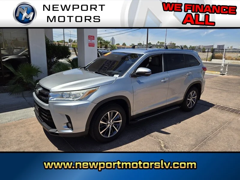 2019 Toyota Highlander XLE 4x2 V6's photo